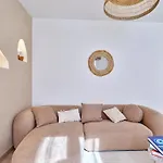 2br Near Centre - Boho Style, Hidden Room, Free Parking Apartment *