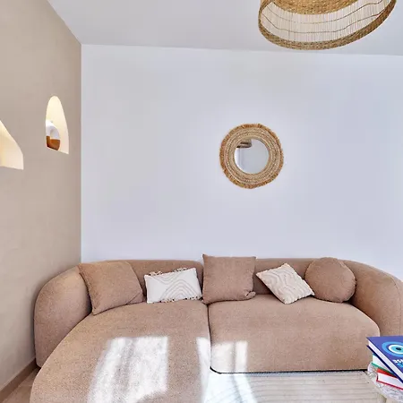 2br Near Centre - Boho Style, Hidden Room, Free Parking Appartement *