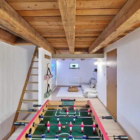 2br Near Centre - Boho Style, Hidden Room, Free Parking דירה *