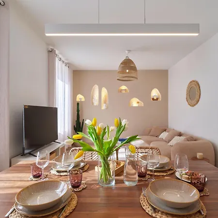 Apartment Center - Boho Chic & Secret - Parking & Wifi