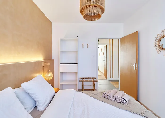 Daire 2br Near Centre - Boho Style, Hidden Room, Free Parking